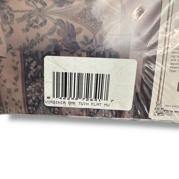 Williamsburg Virginia Damask Twin Flat Sheet NIP Luxury Percale 200 TC USA - Picture 6 of 7
